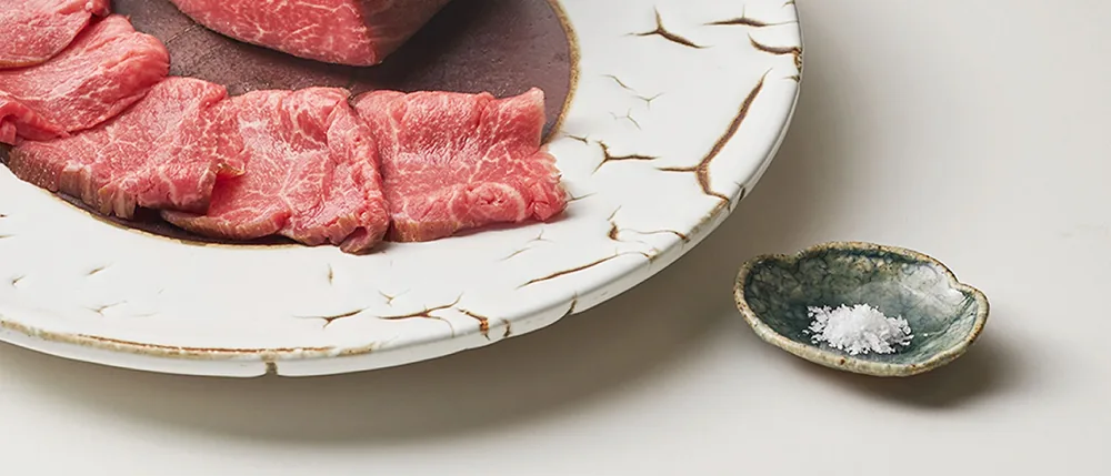 御嘉(おか) 同梱の豆皿とポルトガル産天日塩フロール・デ・サル