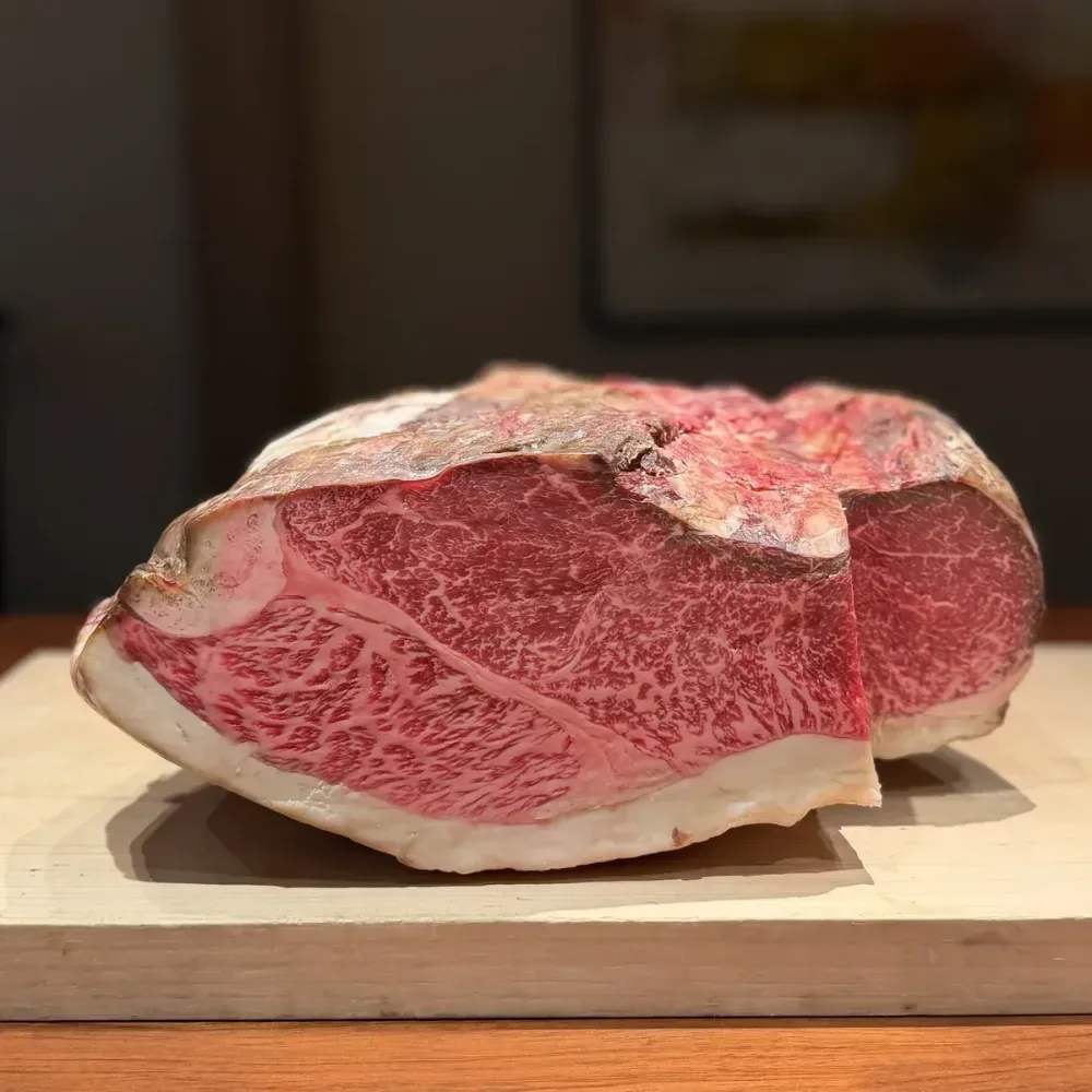 門崎丑牛 モモ・シンタマ（熟成前）